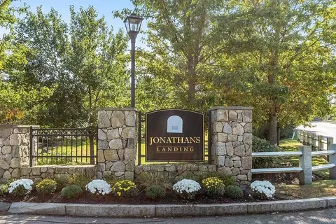 420 John Mahar Hwy #202, Braintree, MA 02184