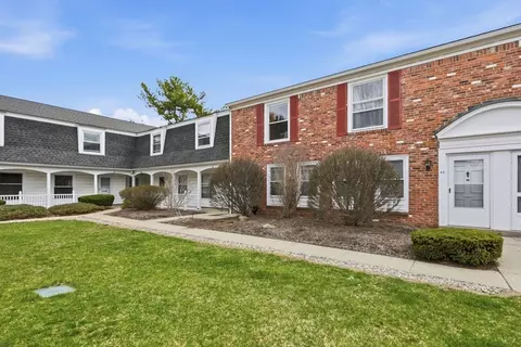 41 Jamestown Dr #41, Springfield, MA 01108 photo 3