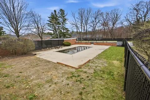 41 Jamestown Dr #41, Springfield, MA 01108 photo 37