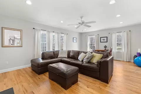 4 Davis Ln, Georgetown, MA 01833 photo 8