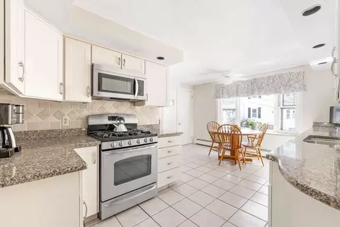60 High St, Needham, MA 02494 photo 13
