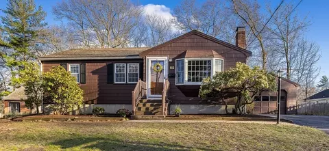 55 Lothrop Rd, Reading, MA 01867