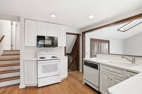 8 Ledgewood Dr, Canton, MA 02021 photo 8