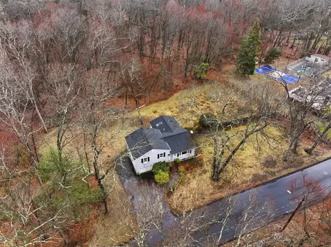 8 Ledgewood Dr, Canton, MA 02021 photo 35