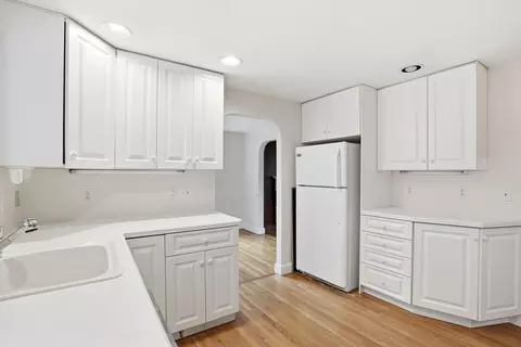 8 Ledgewood Dr, Canton, MA 02021 photo 3