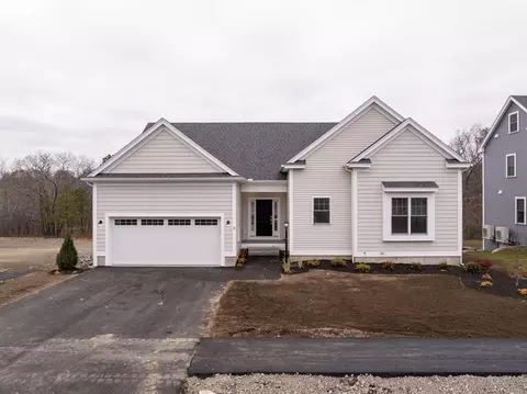 17 Strongwater Dr, Salem, MA 01970