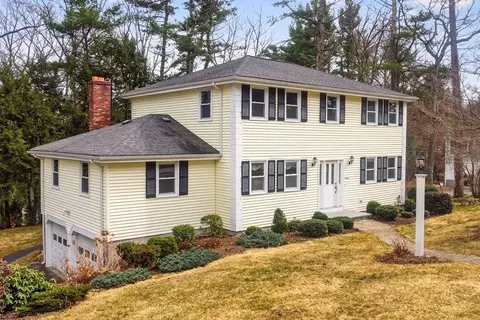 16 Eastmount Rd, Medfield, MA 02052