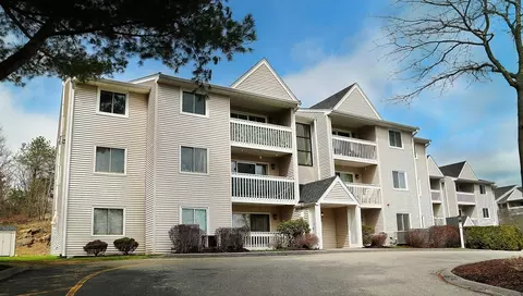 15 Bower Rd #F9, Quincy, MA 02169