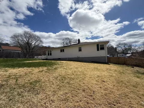 6 Riebe Ave, Webster, MA 01570 photo 5