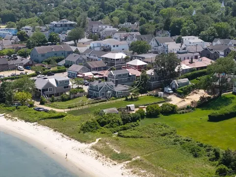 26 Union Ct #7, Tisbury, MA 02568