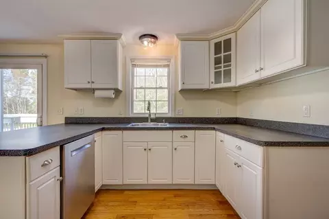 Kitchen - 17 Lynne Rd, Wareham, MA 02571 photo 2 of 8