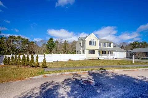 Exterior - 17 Lynne Rd, Wareham, MA 02571 photo 3 of 9