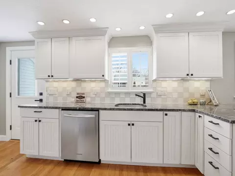 17 Daley St, Needham, MA 02494 photo 14
