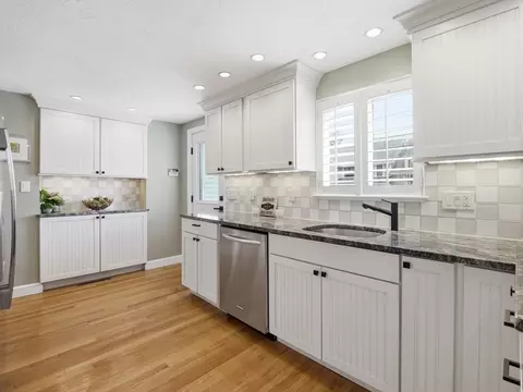 17 Daley St, Needham, MA 02494 photo 13