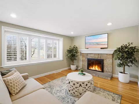 17 Daley St, Needham, MA 02494 photo 4