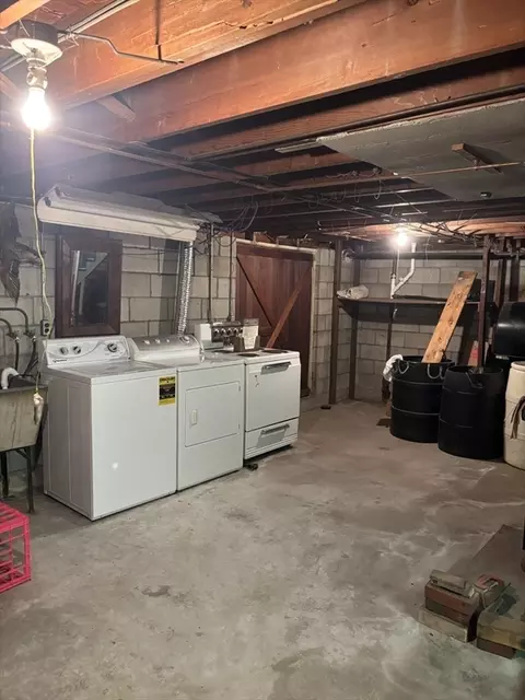 2 Savin Rd, Wakefield, MA 01880 photo 12