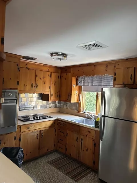 2 Savin Rd, Wakefield, MA 01880 photo 4
