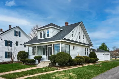 65 Parsons St, Easthampton, MA 01027