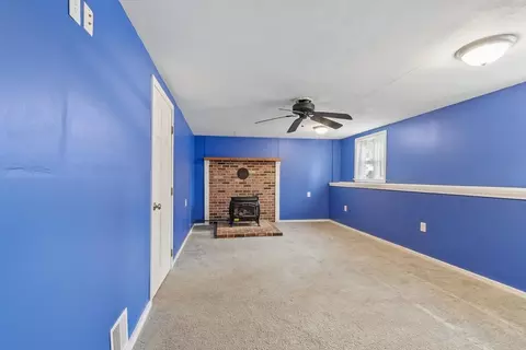 Living - 20 Meadowview Rd, Georgetown, MA 01833 photo 4 of 4