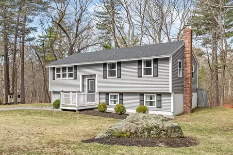 Exterior - 20 Meadowview Rd, Georgetown, MA 01833 photo 3 of 4