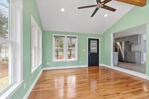 Living - 20 Meadowview Rd, Georgetown, MA 01833 photo 3 of 4