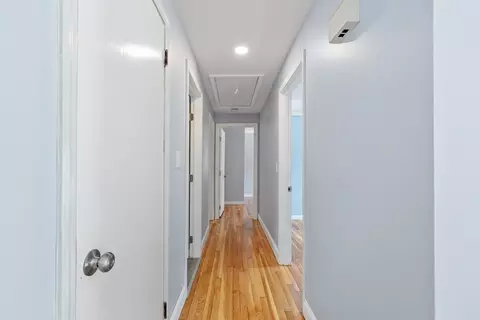Entry Way - 20 Meadowview Rd, Georgetown, MA 01833 photo 3 of 3