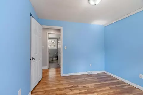Bedroom - 20 Meadowview Rd, Georgetown, MA 01833 photo 6 of 7
