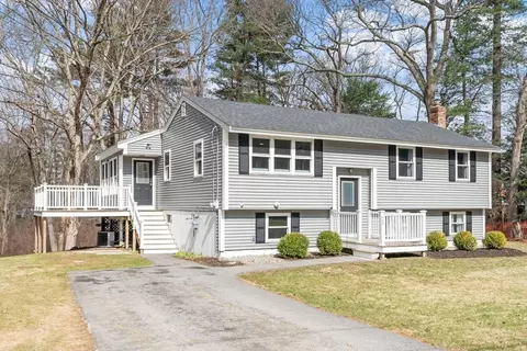 Exterior - 20 Meadowview Rd, Georgetown, MA 01833 photo 2 of 4