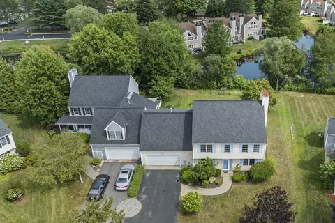 24 Pelican Dr #24, Walpole, MA 02081