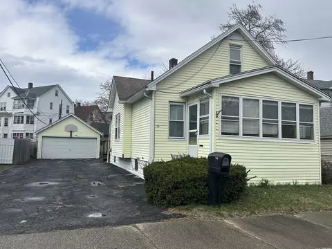 14 Drew Ct, Springfield, MA 01104