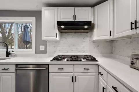 157 Pearl St, Reading, MA 01867 photo 6