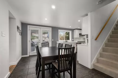 157 Pearl St, Reading, MA 01867 photo 9