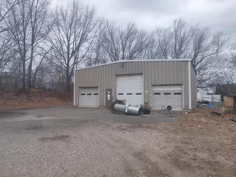 46 Gile St, Haverhill, MA 01830