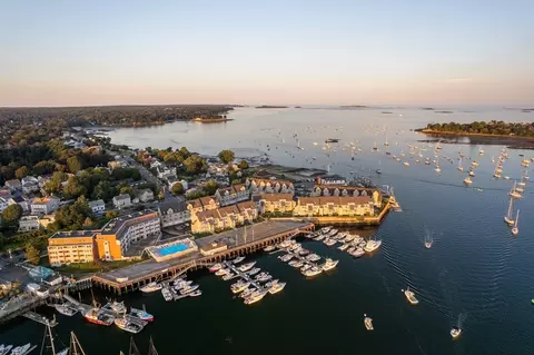 109 Water St #404, Beverly, MA 01915