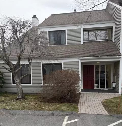 29 Concord Greene #4, Concord, MA 01742