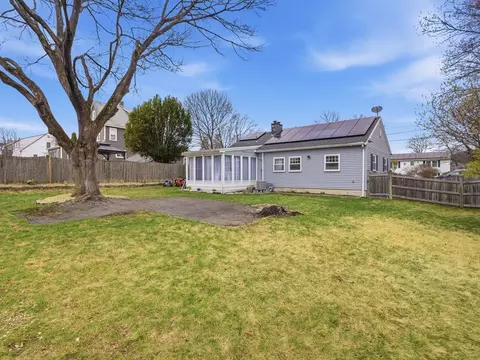 Exterior - 63 Jasper St, Saugus, MA 01906 photo 8 of 10