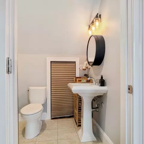 394 E 8th St #3, Boston, MA 02127 photo 18
