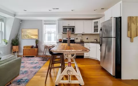 394 E 8th St #3, Boston, MA 02127 photo 6