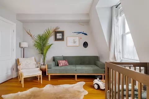 394 E 8th St #3, Boston, MA 02127 photo 10
