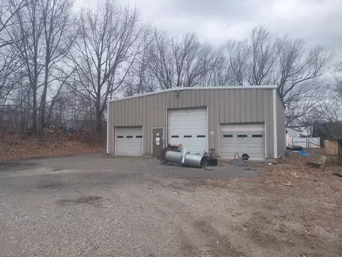 46 Gile St, Haverhill, MA 01830