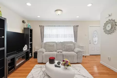 18 Winter St, Everett, MA 02149 photo 8
