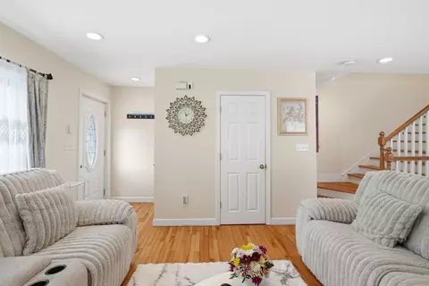 18 Winter St, Everett, MA 02149 photo 9