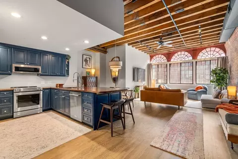 120 Fulton St #2C, Boston, MA 02109