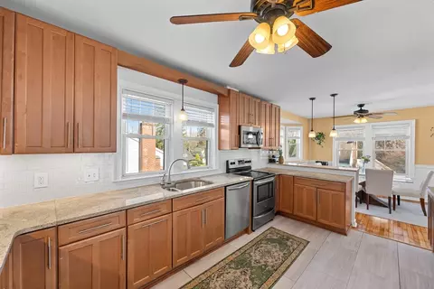 16 Windemere Rd, Worcester, MA 01602 photo 6