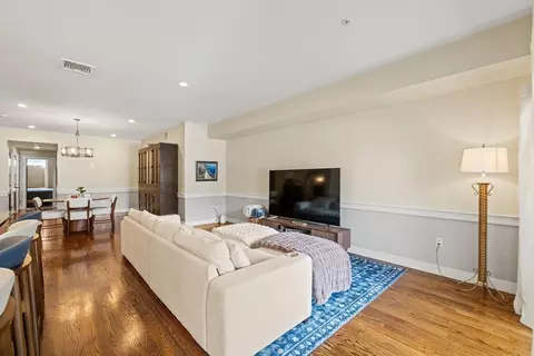 774 E 3rd St #1, Boston, MA 02127 photo 9