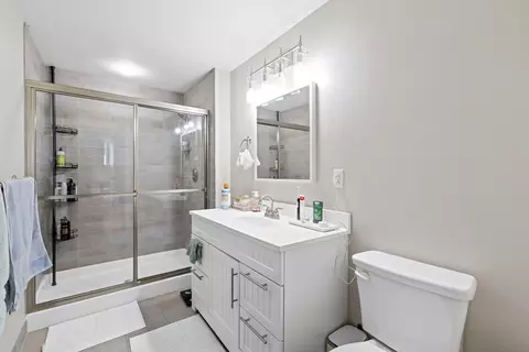774 E 3rd St #1, Boston, MA 02127 photo 17