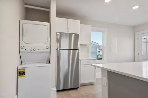 17 Everett Ave, Somerville, MA 02145 photo 11
