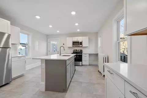17 Everett Ave, Somerville, MA 02145 photo 10