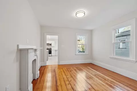 17 Everett Ave, Somerville, MA 02145 photo 12