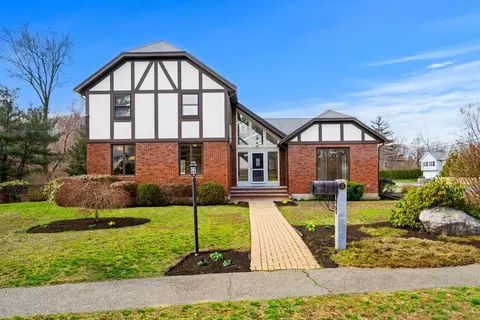 55 Azalea Rd, Waltham, MA 02452